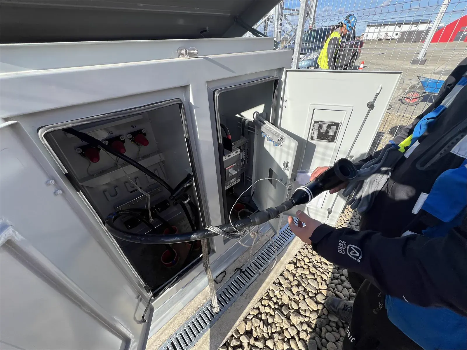 Prueba especializada a cables de poder en terreno