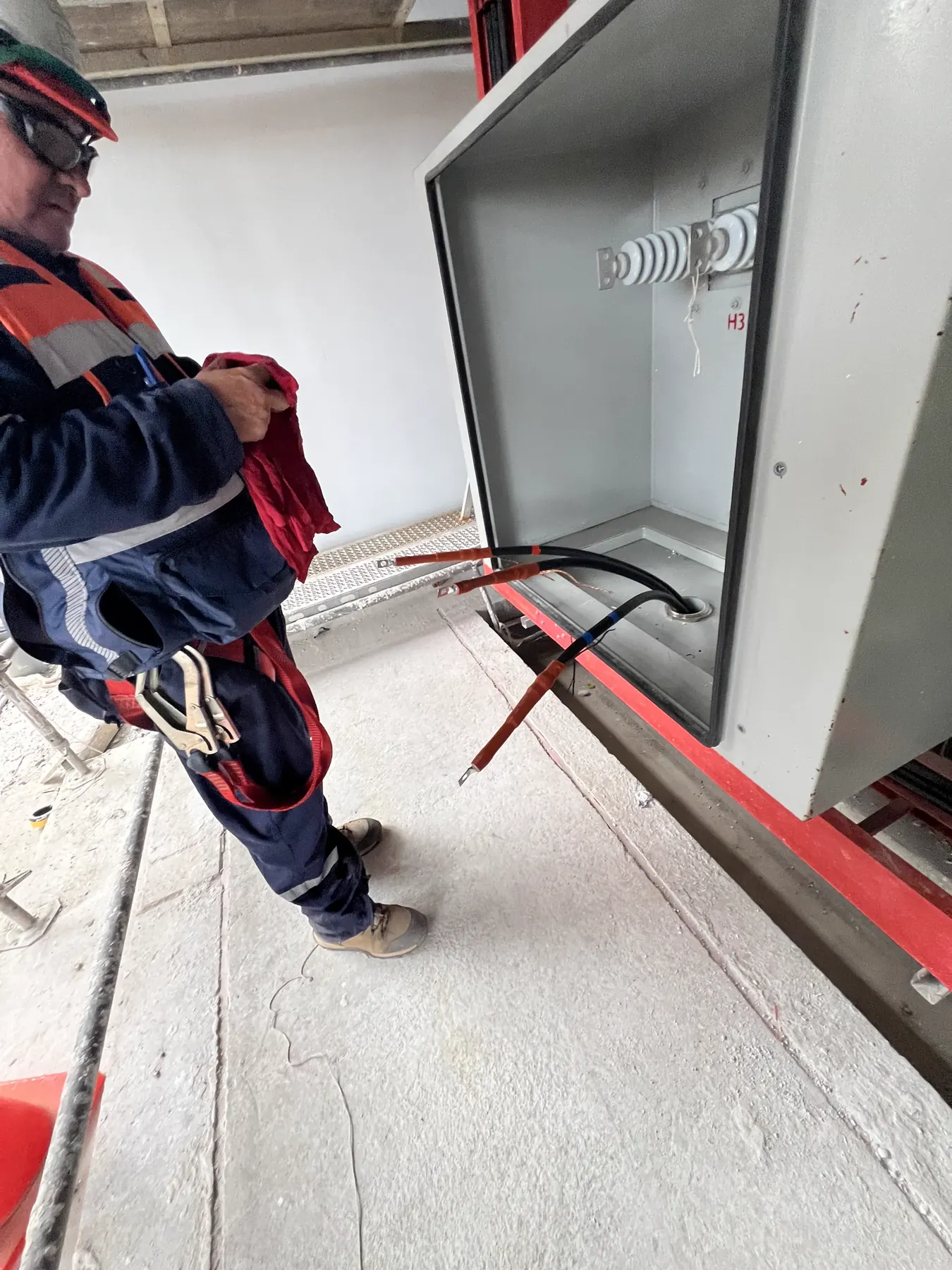 Imagen técnica 08 del servicio Mantenimiento Eléctrico a Redes Industriales y Comerciales